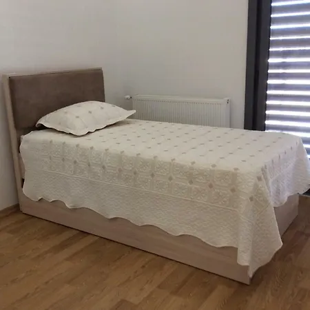 Nyaraló Salamis Park *