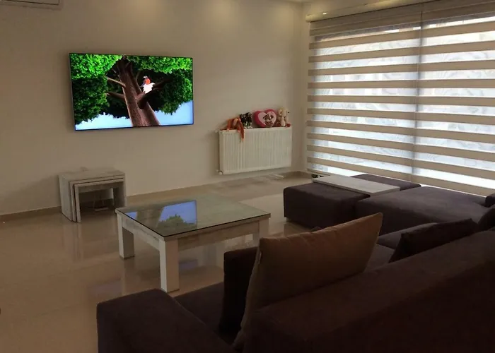 Semesterbostad Salamis Park *