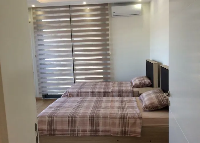 Semesterbostad Salamis Park